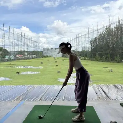 陆美凡